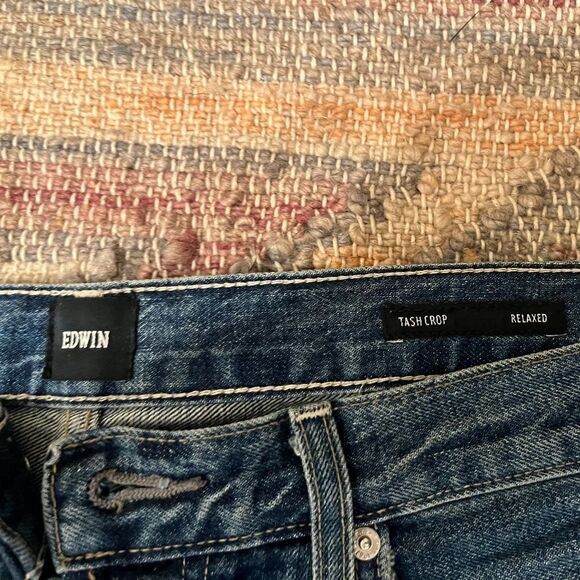 Edwin 1947 Tash Crop Distressed Jeans size 31 - Picture 5 of 7